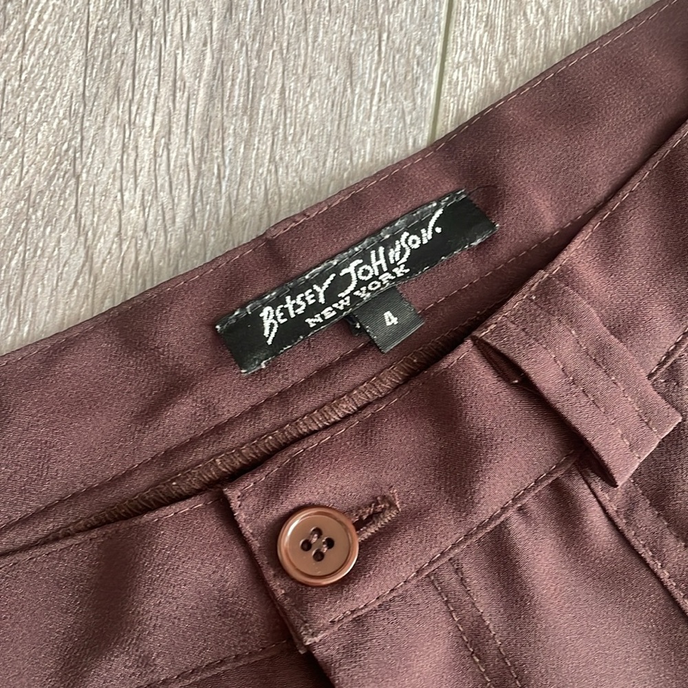 Betsey Johnson low waisted brown cargo pants - Picture 2 of 3